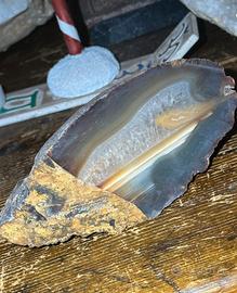 Agata grezza 1,145 kg circa