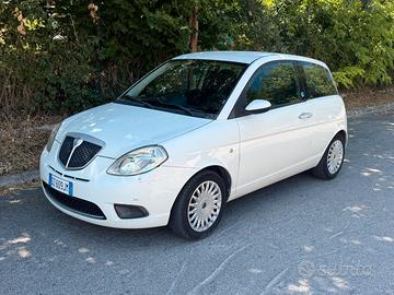 Ypslon 2009 gpl 200.000km