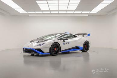 LAMBORGHINI HURACÁN 5.2 V10 STO COUPÉ