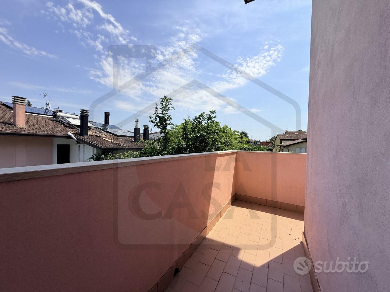 LUMINOSO DUPLEX IN CENTRO - Vista 5