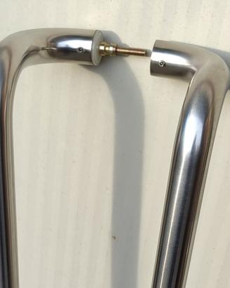 Coppia di maniglioni in acciaio per porte L123