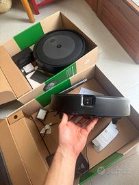 Robot aspirapolvere e lavavapavimenti Roombo Combo