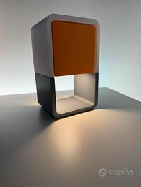 Lampada da tavolo di design moderno minimal