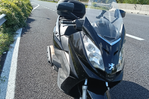 Scooter Peugeot Satelis 400