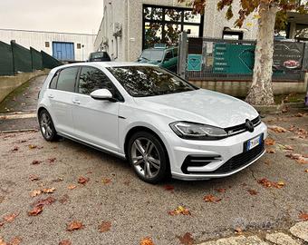 Volkswagen Golf 1.6 TDI 115 CV 5p. Highline BlueMo