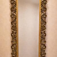 Specchiera in stile Barocco intagliata e dorata