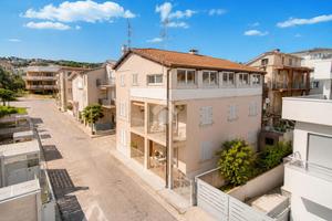 4 LOCALI A ROSETO DEGLI ABRUZZI