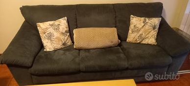 Divano 3 posti e poltrona