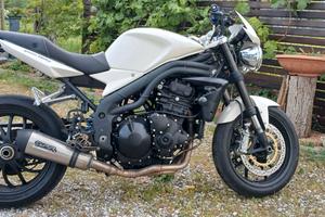 TRIUMPH SPEED TRIPLE 1050 R
