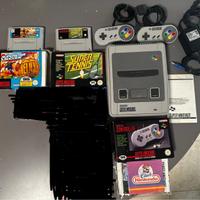 Super Nintendo + 2 giochi + 2controller(con scatol