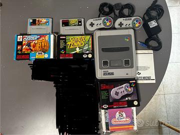 Super Nintendo + 2 giochi + 2controller(con scatol