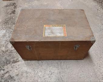 Cassetta in legno vintage 
