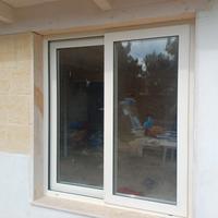 Infissi scorrevole alluminio 