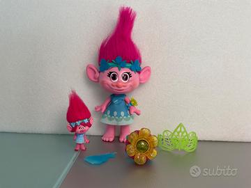 Poppy trolls con bracciale magico + baby Poppy