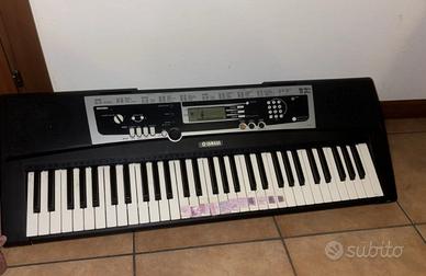 Tastiera Yamaha YPT210 pianola pianoforte