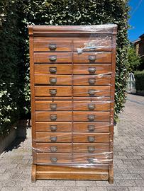 Mobile schedario in legno massello