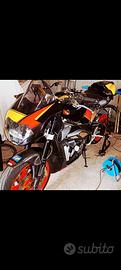 aprilia tuono r