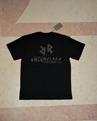 maglietta balenciaga
