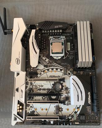 ASROCK Taichi Z270 + 7700k + 16gb DOMINATOR