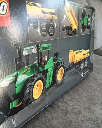 42136 LEGO Technic John Deere 9620R 4WD Tractor