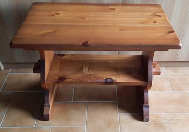Tavolino in legno massello 