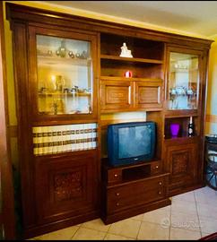 Parete attrezzata in legno