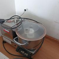 robot taglia mozzarella