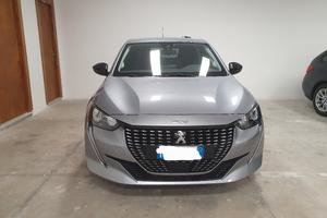 peugeot 208 del 2023 km16000 benzina1200