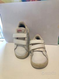 Scarpe Adidas n. 21