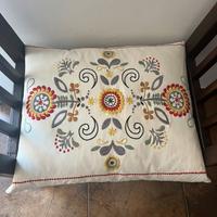 Panca restaurata con cuscino