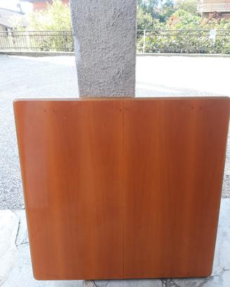Tavolo in legno