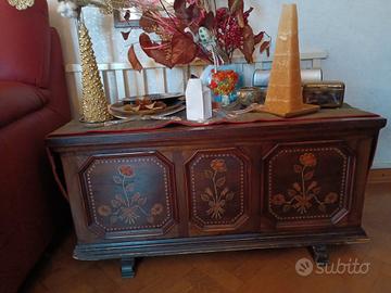 cassapanca in stile