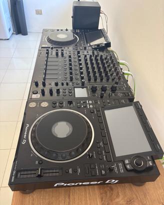 Coppia cdj 3000 pioneer + mixer V10 LF