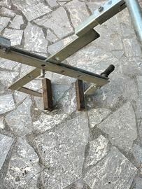 Pinza per posa Giglioni in Cemento