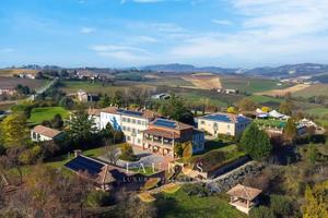 Villa di 5700 m² con più di 5 locali e box auto do