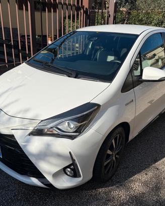 Yaris 1.5 hibrid