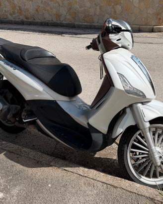 Ricambi per Beverly 300 led 2011