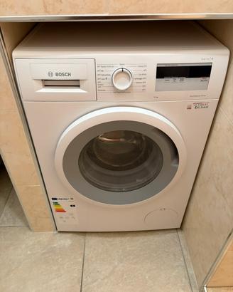 Bosch Serie 4 - 8 Kg 1200 giri EcoSilence Drive