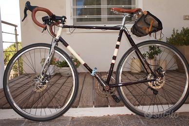 Bicicletta  ciclotur telaio artigianale numerato