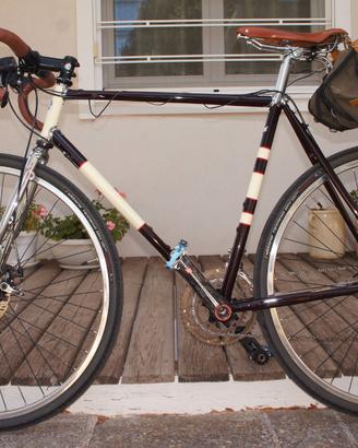 Bicicletta  ciclotur telaio artigianale numerato