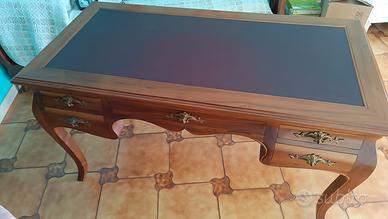 Scrittoio in noce massello