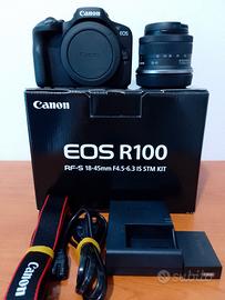 Canon EOS R100 + obiettivo RFS 18-45mm F4.5-6.3