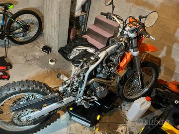 Ktm 640 lc4 per ricambi