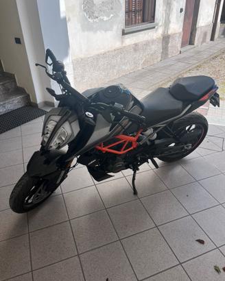 KTM DUKE 125