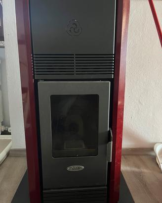 Stufa a pellet FAIR A9 come nuova + tubi + pellet