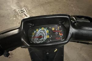 NGK. Booster . Piaggio