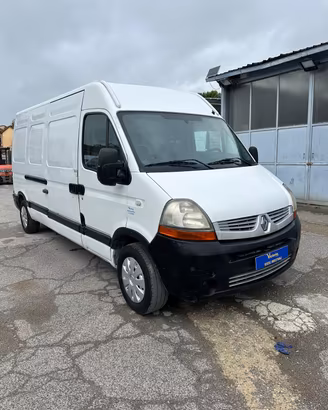 0669 FURGONE RENAULT MASTER 2010 *NON VA IN MOTO*