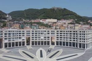 Appartamento nel Crescent vista mare