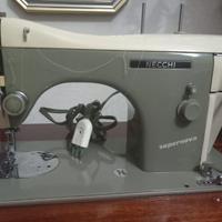 Macchina da cucire Necchi
