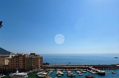 2 LOCALI A CAMOGLI